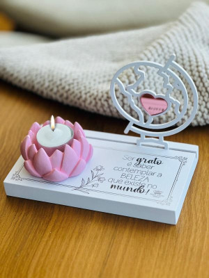 ENFEITE DE MESA COM APLIQUE SER GRATO É SABER...BORBOLETA 14X18X10