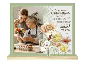 PORTA-RETRATO DE ELÁSTICO COM BASE E APLIQUE AS NOSSAS LEMBRANÇAS...VÓ 18,5X23