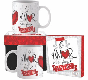 CANECA CERÂMICA O AMOR NÃO FAZ SENTIDO