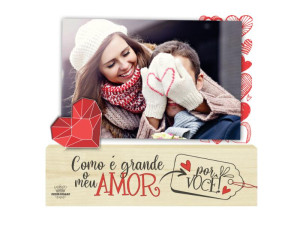 PORTA-RETRATO MADEIRINHA CRU COM ELÁSTICO COMO É GRANDE MEU AMOR...16X18,5