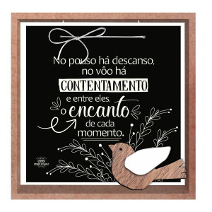 QUADRO COM APLIQUE NO POUSO HÁ DESCANSO...MEMÓRIA 18X18X3,5