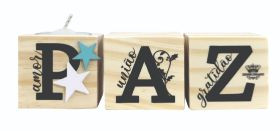 ENFEITE DE MESA CUBOS COM APLIQUE E VELA PAZ 4,5X15X5