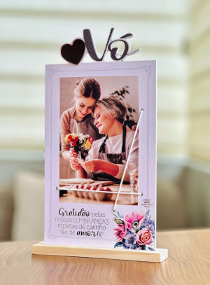 PORTA-RETRATO COM ELÁSTICO, VÓ GRATIDÃO PELAS NOSSAS...BORBOLETA 27X16X3