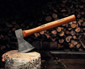 Machadinha 600 g Tramontina com Cabo de Madeira - 