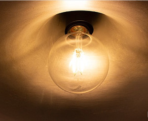 Lâmpada led filamento Taschibra vintage globo G80 4W  Âmbar 11080382 - 