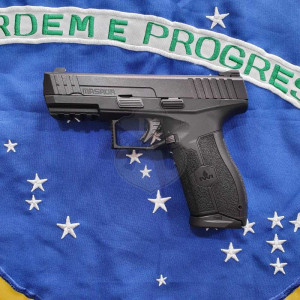 PISTOLA IWI MASADA 9MM OXIDADA