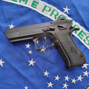 PISTOLA IWI JERICHO F 9MM OXIDADA