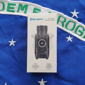 LANTERNA OLIGHT VALKYRIE PL-PRO / 1500 LUMENS PRETO