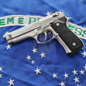 PISTOLA BERETTA 92FS INOX 9MM