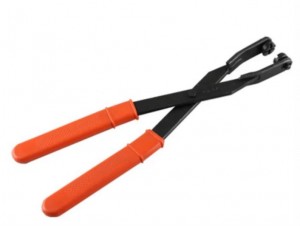 Alicate com Ponta Móvel para Abraçadeiras elásticas das mangueiras de água e ar condicionado.  CR ferramentas   CR 02 -