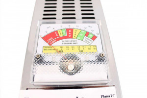 Teste de Bateria Analógico de 500 Amperes. -