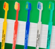 Escova dental adulta Escova dental adulta