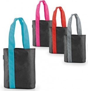 Sacola em TNT 37x37x12cm Sacola em TNT 37x37x12cm