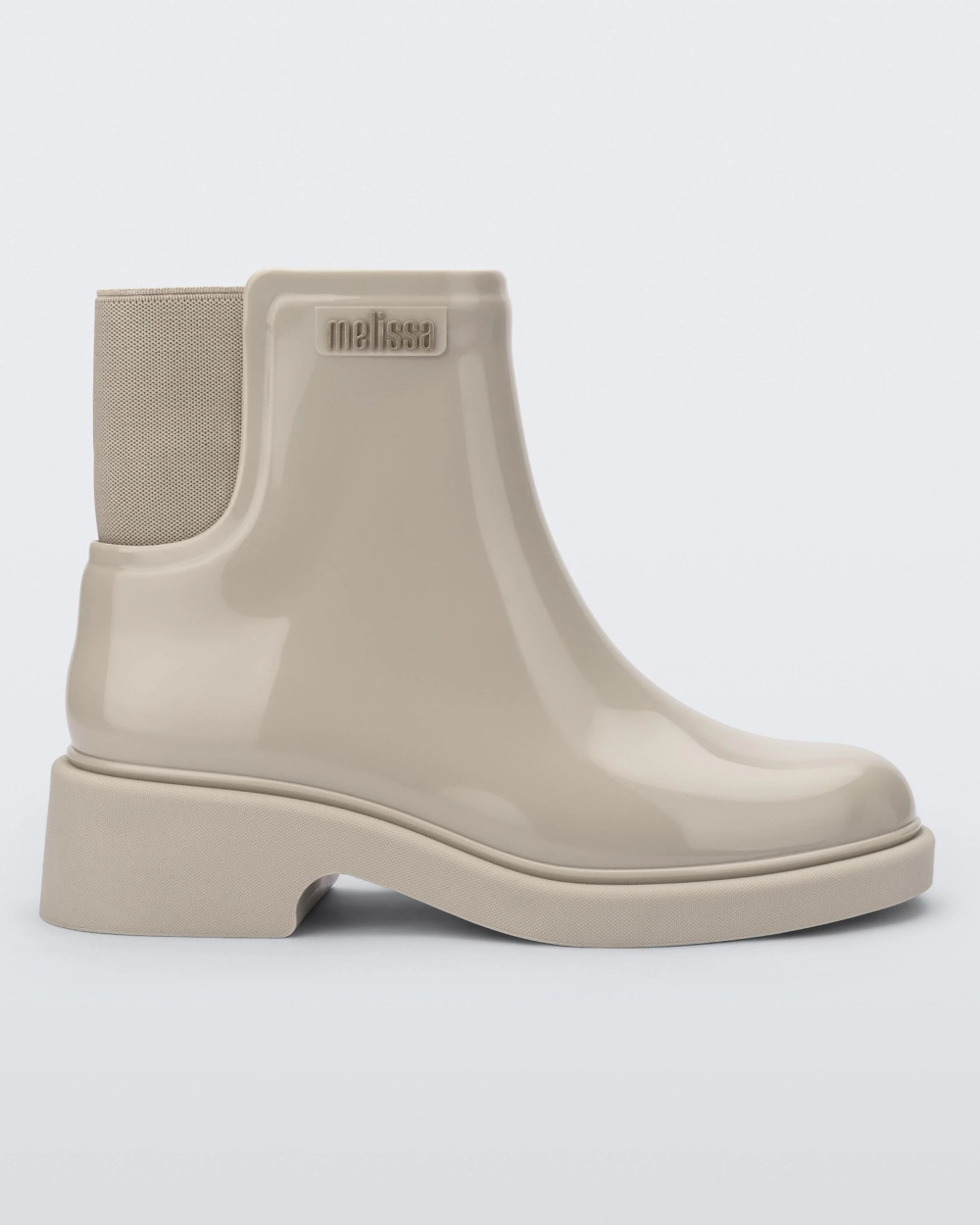 MELISSA CHELSEA BOOT AD MELISSA CHELSEA BOOT AD