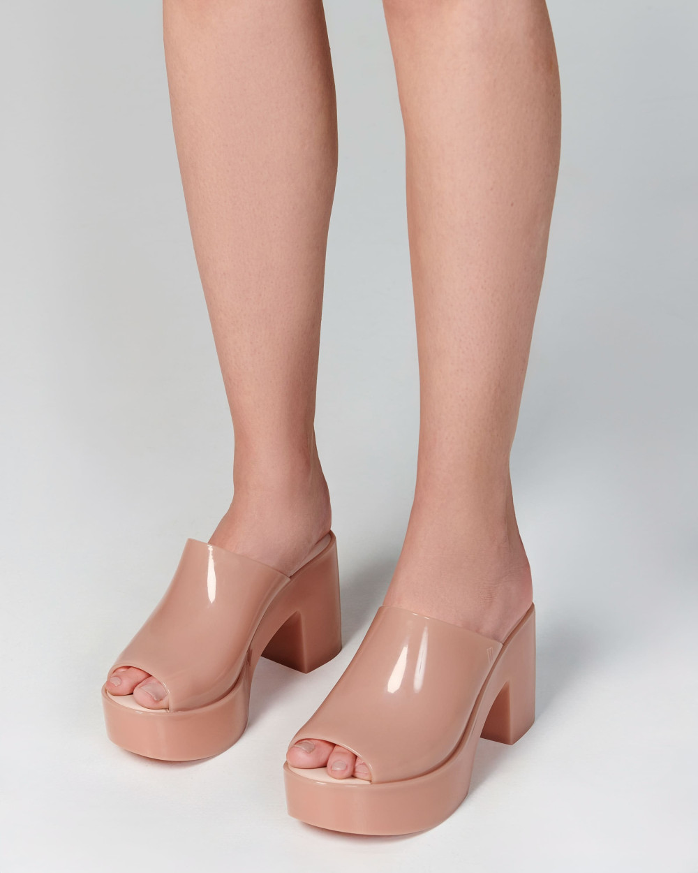 MELISSA MULE HYPE AD