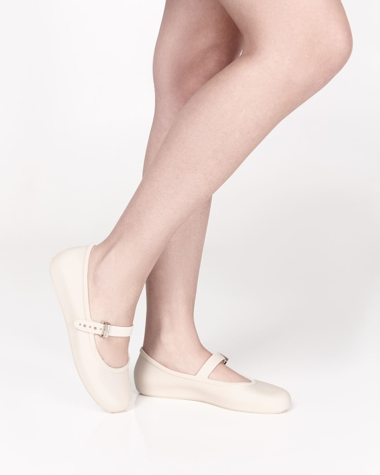 MELISSA SOFT BALLERINA AD MELISSA SOFT BALLERINA AD