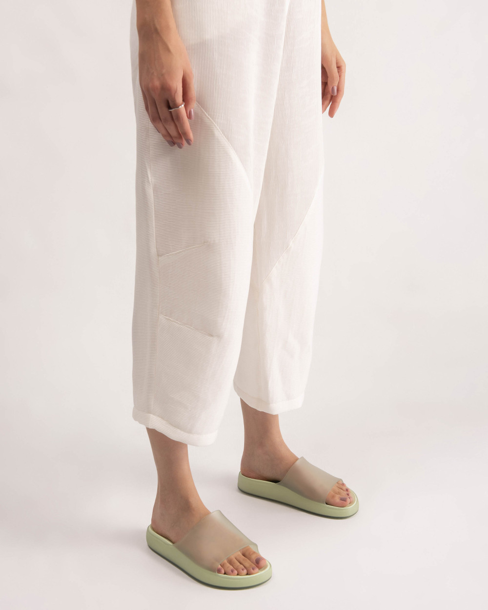 MELISSA CLOUD SLIDE AD MELISSA CLOUD SLIDE AD