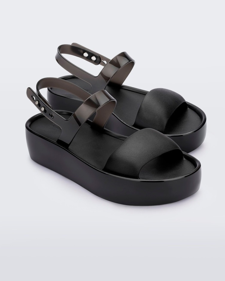 MELISSA FLOAT PLATFORM AD MELISSA FLOAT PLATFORM AD