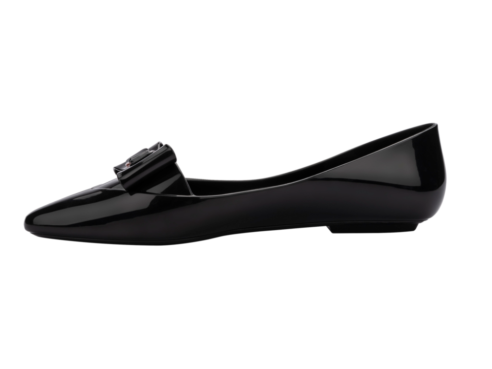 MELISSA POINTY CHIC AD