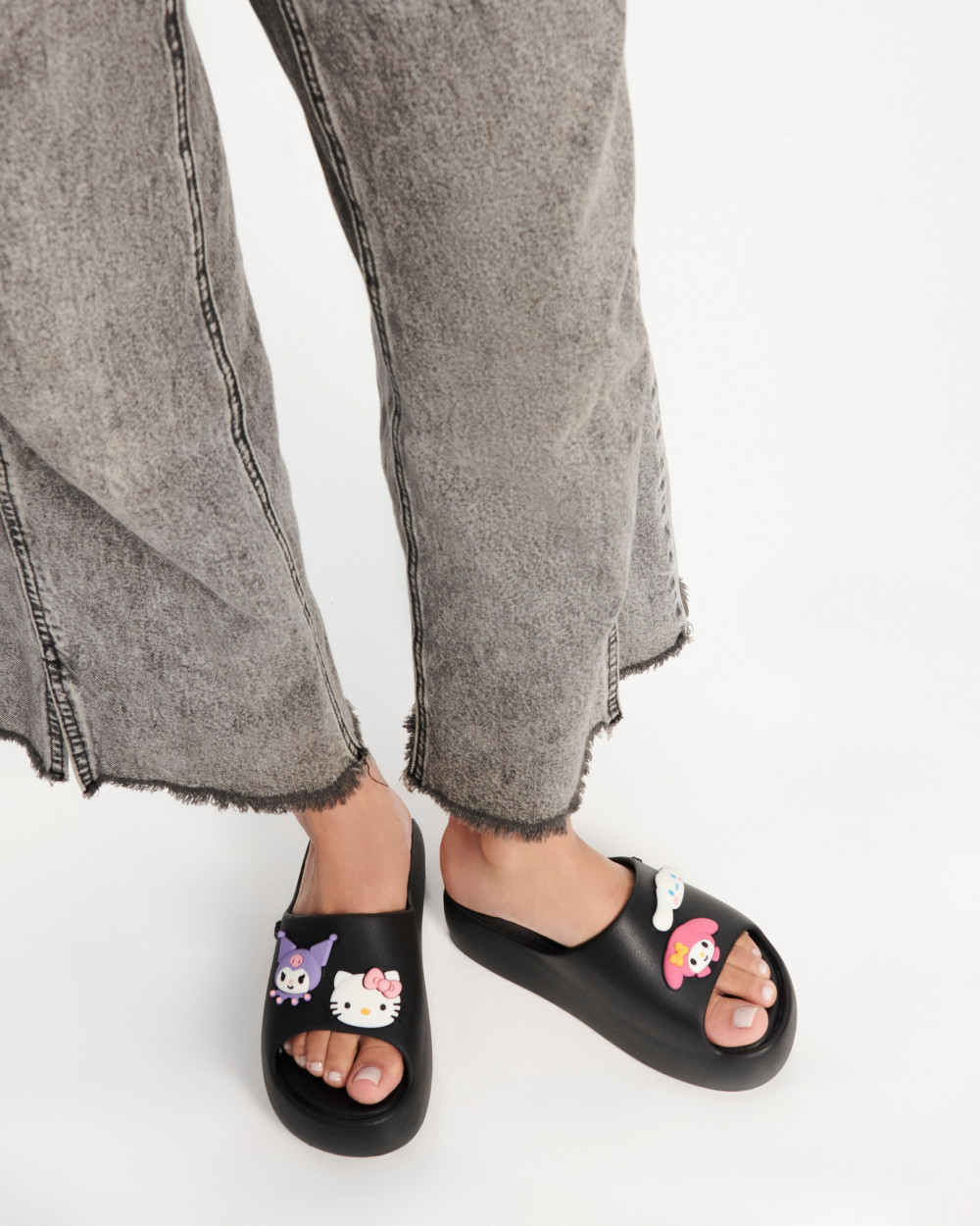 MELISSA FREE PLATFORM SLIDE + HELLO KITTY AND FRIE MELISSA FREE PLATFORM SLIDE + HELLO KITTY AND FRIE