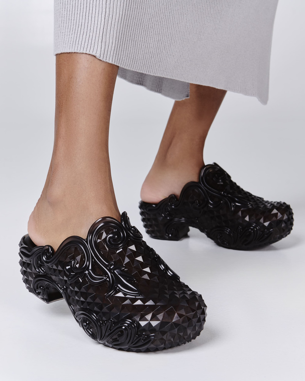 MELISSA COURT CLOG + Y.PROJECT AD MELISSA COURT CLOG + Y.PROJECT AD