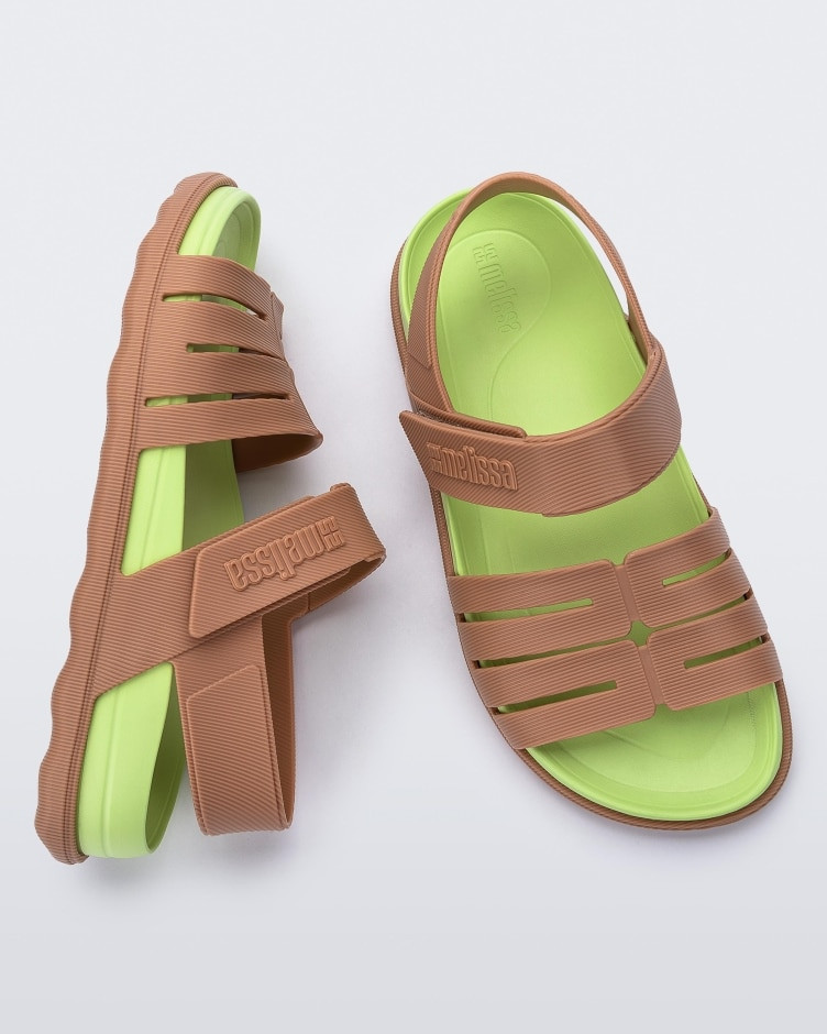 MELISSA KAITEKI SANDAL AD MELISSA KAITEKI SANDAL AD
