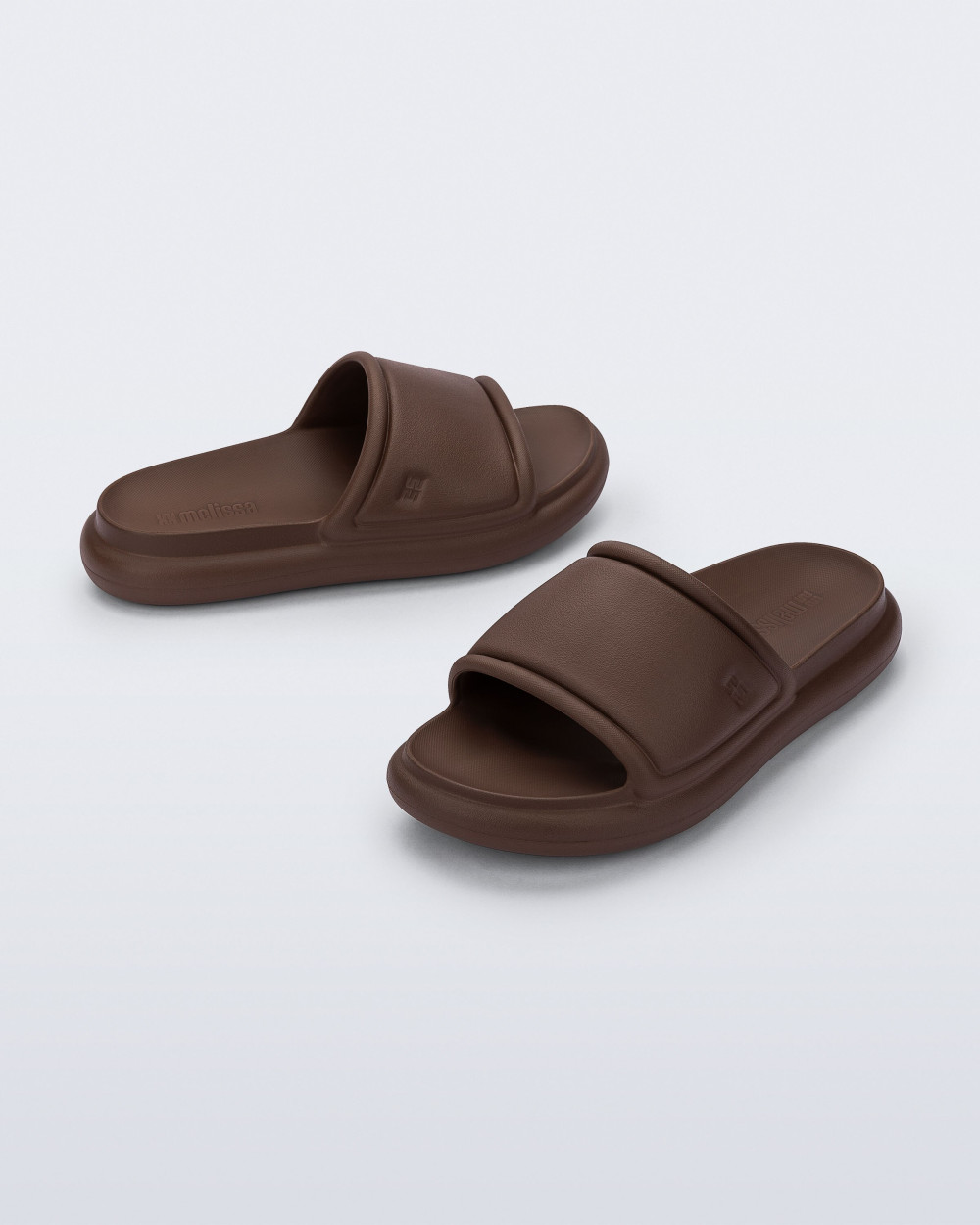 MELISSA FREE PUFF SLIDE AD