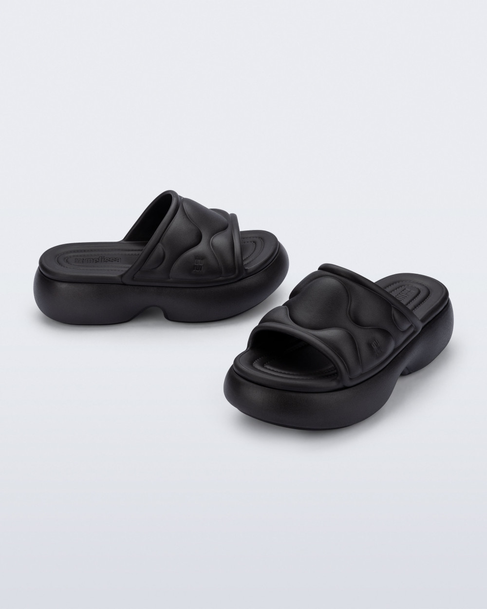 MELISSA FREE PUFF PLATFORM AD MELISSA FREE PUFF PLATFORM AD