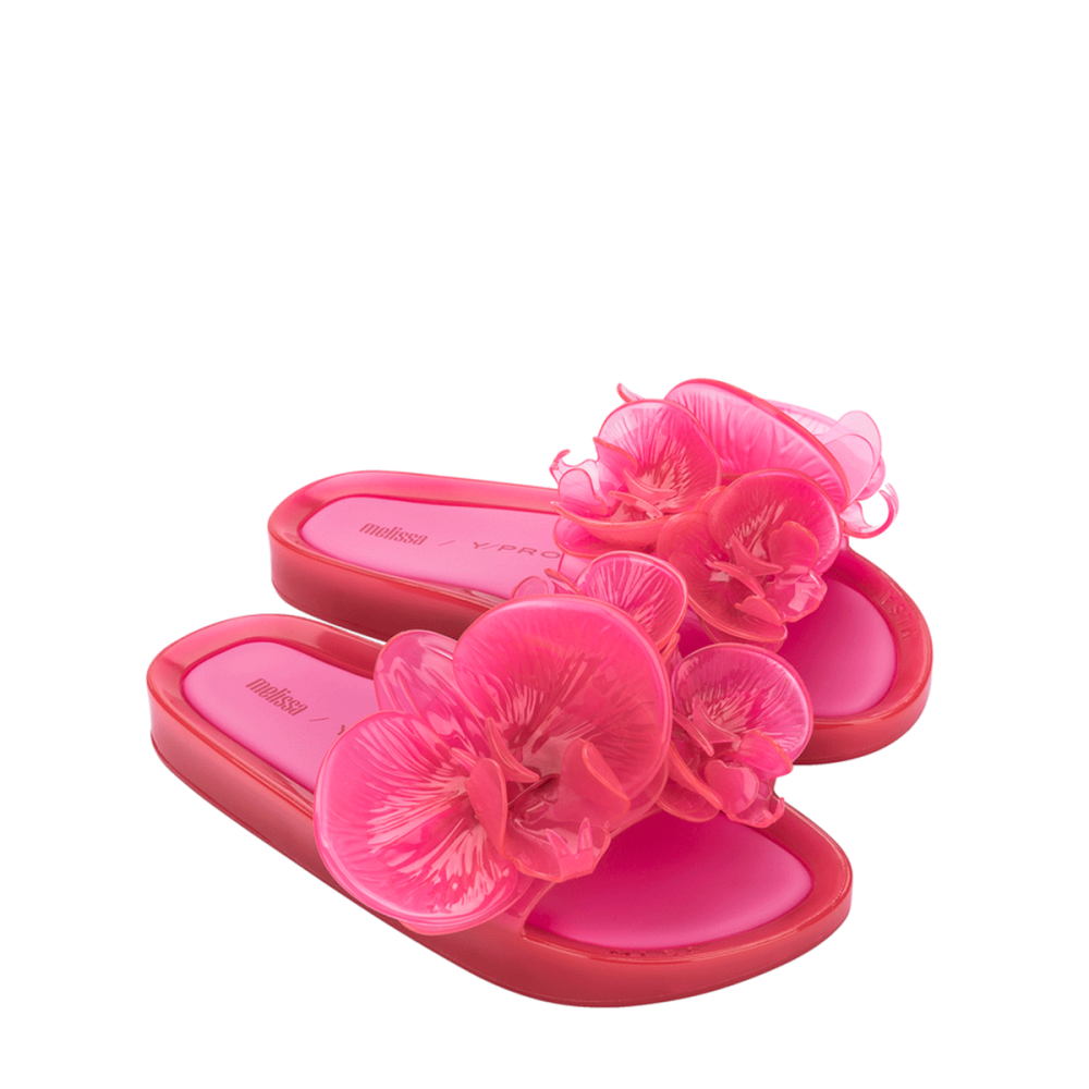 MELISSA BEACH SLIDE FLOWER + Y.PROJECT AD MELISSA BEACH SLIDE FLOWER + Y.PROJECT AD