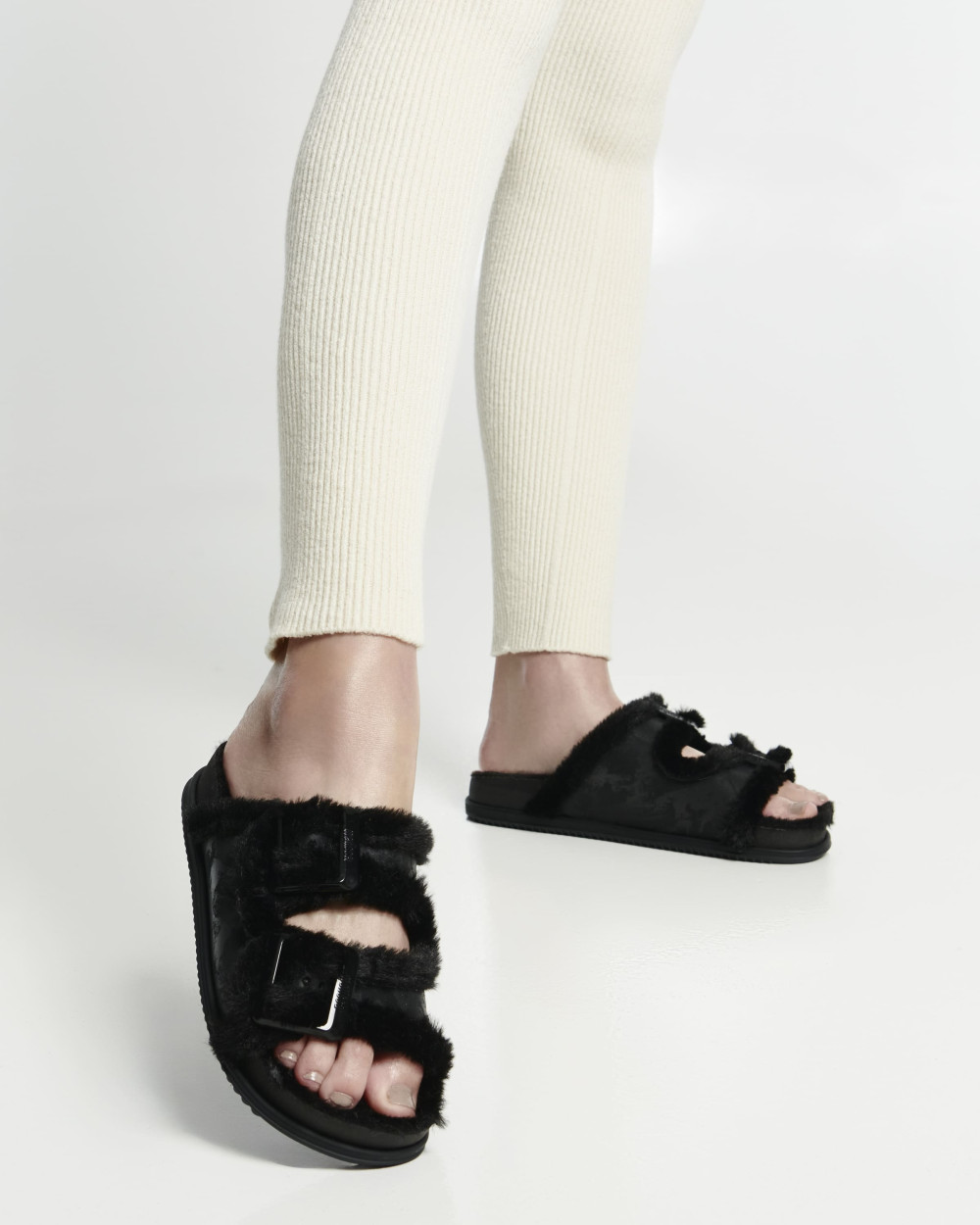 MELISSA COZY SLIDE WARM AD MELISSA COZY SLIDE WARM AD