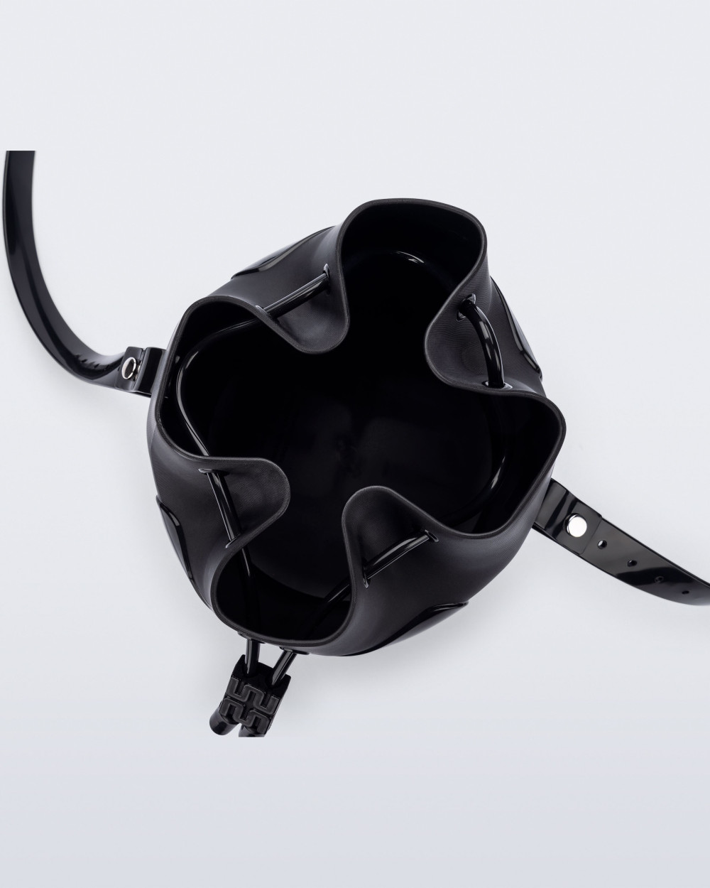 MELISSA STATION BUCKET BAG