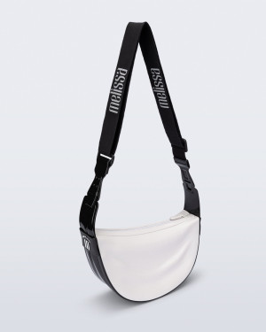 MELISSA VIBE BAG AD - 