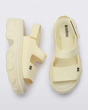 MELISSA ELLA MOVE AD -