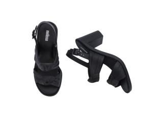 MELISSA VELVET HEEL AD -