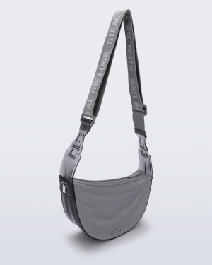 MELISSA VIBE BAG + STEAL THE LOOK -