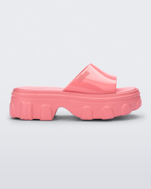 MELISSA ELLA SLIDE AD -