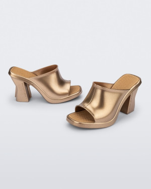 MELISSA MULE + MARC JACOBS AD - 