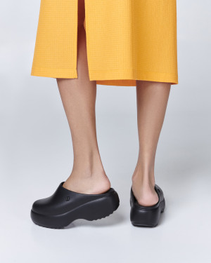 MELISSA FREE CLOG PLATFORM AD -