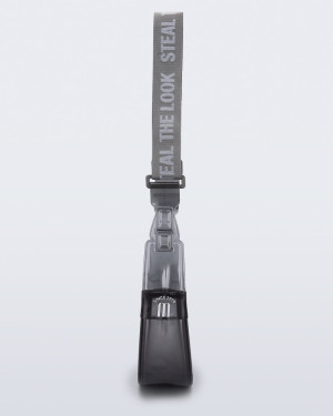 MELISSA VIBE BAG + STEAL THE LOOK -