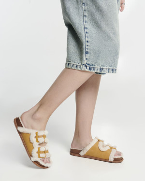 MELISSA COZY SLIDE WARM AD -