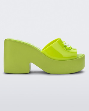 MELISSA POSH + BARBIE AD - 