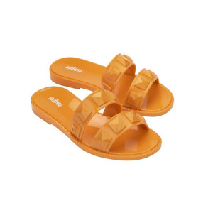 MELISSA LUCY SLIDE AD - 