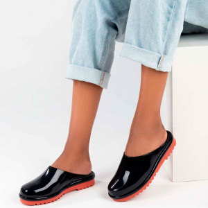 MELISSA SMART CLOG AD - 