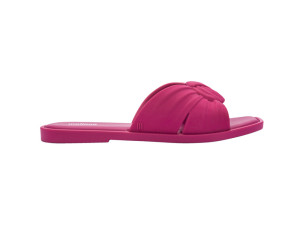 MELISSA PLUSH AD MELISSA PLUSH AD