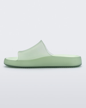 MELISSA CLOUD SLIDE AD - 
