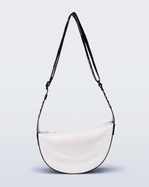 MELISSA VIBE BAG AD - 