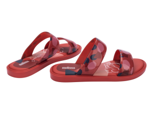 MELISSA BUBBLE + DISNEY PRINCESS AD - 