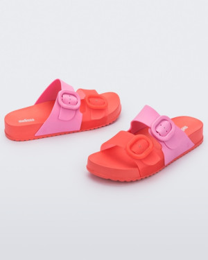 MELISSA COZY SLIDE AD -