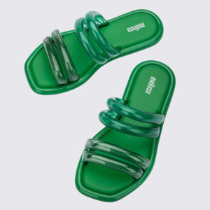 MELISSA AIRBUBBLE SLIDE AD - 