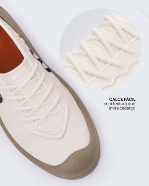 MELISSA COMBAT SNEAKER AD - 